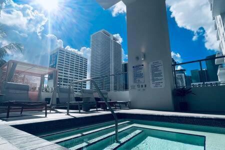 Ferienwohnung Heart Of Downtown Miami Studio Pool & Gym Exterior foto